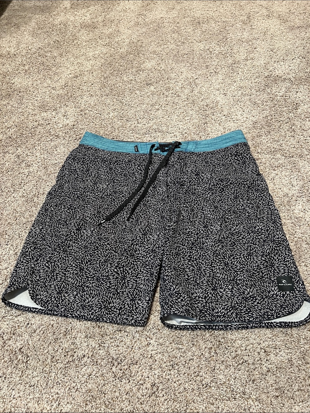 Waist 32 - Rip Curl Mirage Board shorts Black Patterned with Teal Waistband